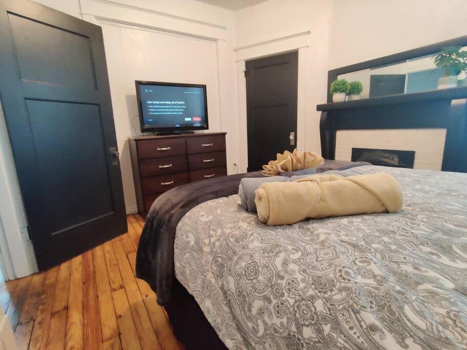Lovely 2Br W Office Space - King Bed & Alexa Daire Pittsburgh Dış mekan fotoğraf